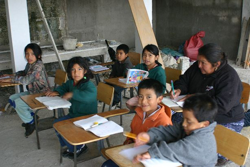 Guatemala. Calidad Educativa en Pueblos Originarios, Rurales y Pobres